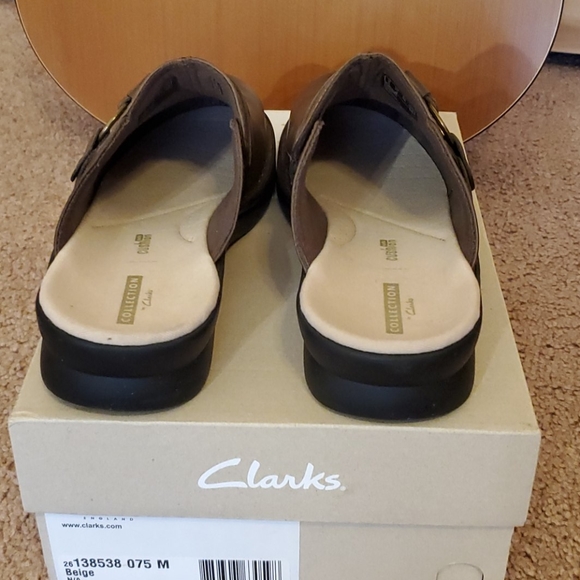 Clarks clogs - Picture 4 of 5